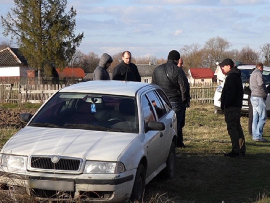 На Прикарпатье пассажир зарезал таксиста и угнал его машину (фото)