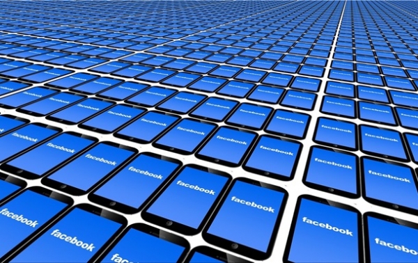 Facebook запускает сервис почтовых рассылок