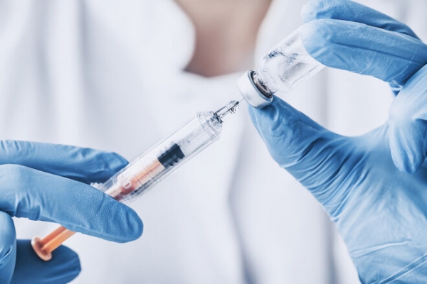 
Минздрав зарегистрировал европейскую вакцину AstraZeneca
