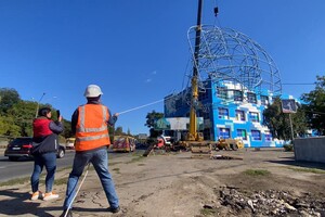 "Падший ангел": в Одессе демонтировали скульптуру святого Михаила