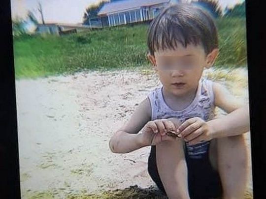 Вбивця чотирирічного сина з Сумщини несподівано помер під час етапування на суд