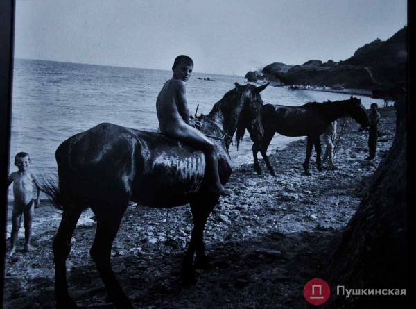 Дыхание эпох: в Одессе открыли выставку уникальных снимков города 1913 — 1953 годов