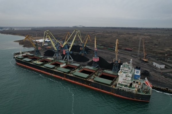 Порт Южный разгружает седьмое «угольное» судно