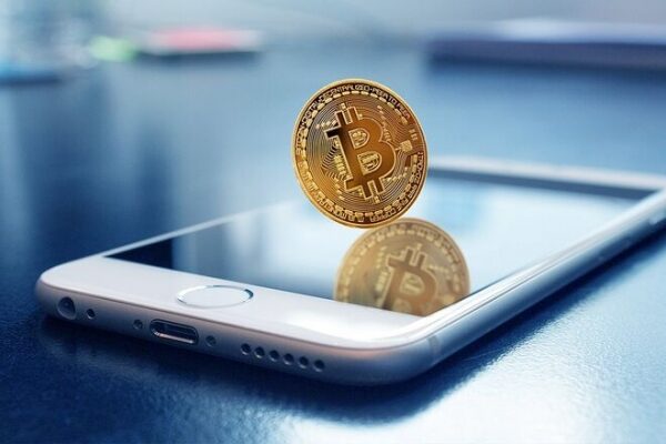 
Биткоин рухнул ниже $40 000 впервые с августа прошлого года
