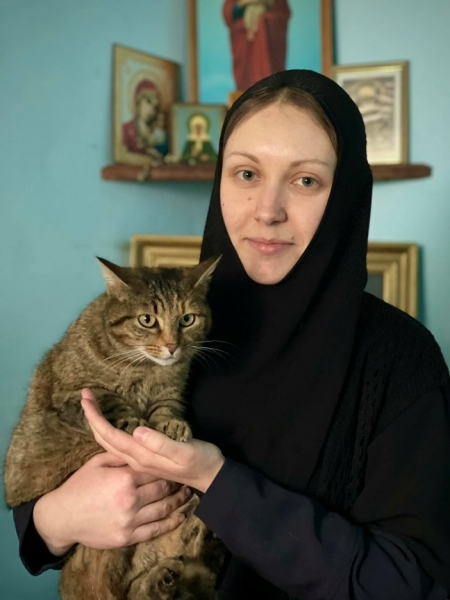 Одесский женский монастырь приютил брошенных хозяевами котиков 