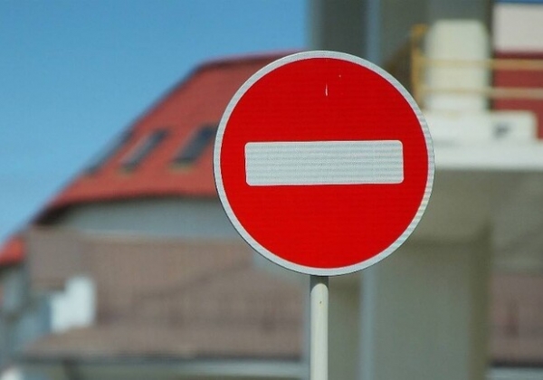 В Приморском районе ограничат движение на время войны
