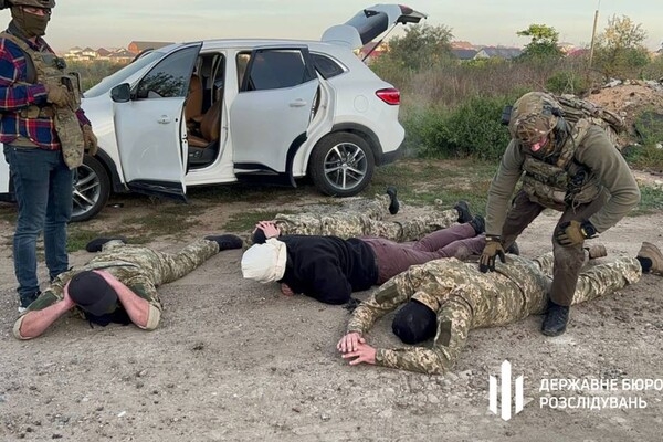 Коллаборант, который вывесил в окно российский прапор в Одессе, проведет в тюрьме 15 лет 