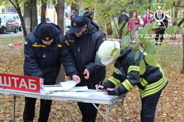 В одной из квартир на Краснова произошел взрыв газа: серьезно пострадали два человека