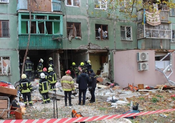 В одной из квартир на Краснова произошел взрыв газа: серьезно пострадали два человека
