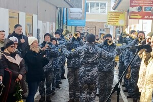 В Одессе открыли мемориальную доску погибшему защитнику Украины