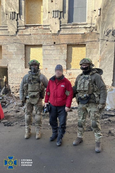 За гарячими слідами: СБУ затримала російського агента, котрий коригував обстріл центру Харкова 5 лютого (фото, відео)