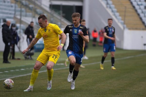 Футбол. &laquo;Чорноморець&raquo; - &laquo;Металіст 1925&raquo; - 1:1