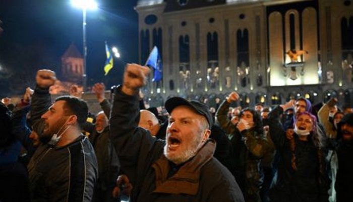 Протести в Грузії через відмову скасувати закон про «іноагентів»: у сутичках із поліцією багато постраждалих