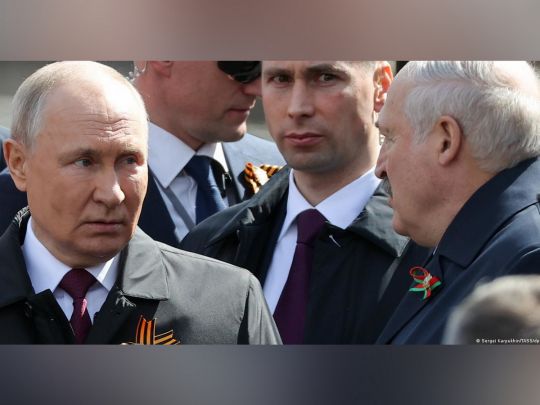 Не&nbsp;зміг пройти 300 метрів до&nbsp;могили Невідомого солдата у&nbsp;Москві: у&nbsp;Лукашенка проблеми зі&nbsp;здоров'ям