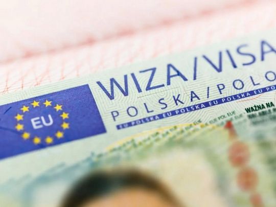 Візи для громадян росії у Польщі: з початку війни в Україні їх видано тисячі