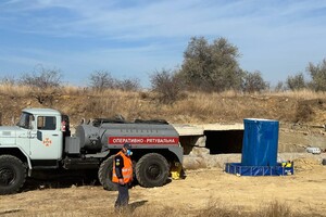Остались с прошлого века: рядом с Одессой обезвредили 147 тонн опасных отходов