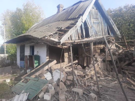Ворог з артилерії обстріляв Нікополь: двоє поранених, серед них дитина