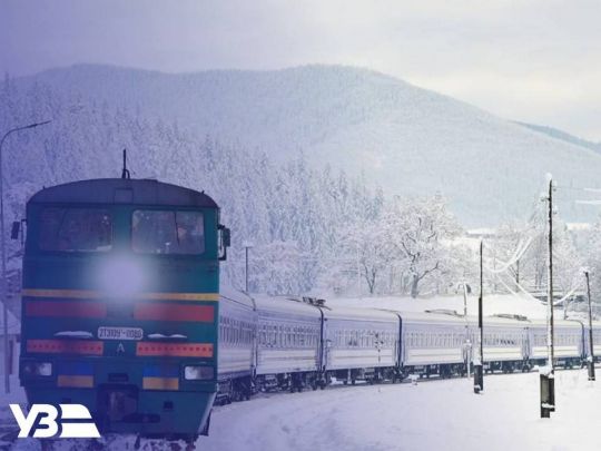 Затримка у&nbsp;дорозі&nbsp;&mdash; майже година: &laquo;Укрзалізниця&raquo; повідомила, які потяги зараз спізнюються через негоду