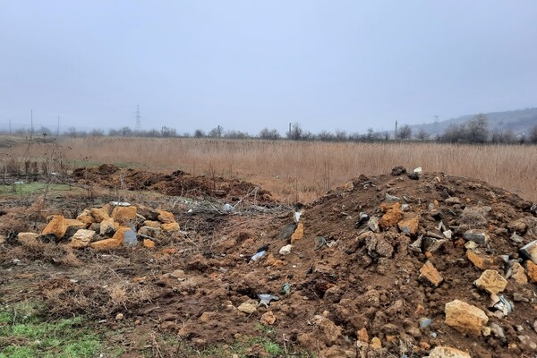 В Одесской области обнаружили стихийную свалку