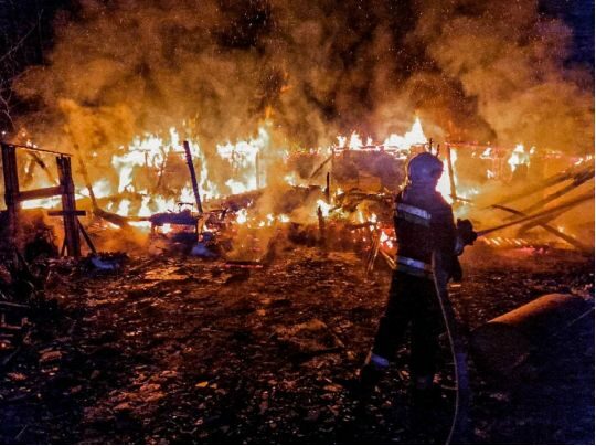 Жахлива пожежа в&nbsp;Дніпрі: загинули жінка і&nbsp;троє дітей