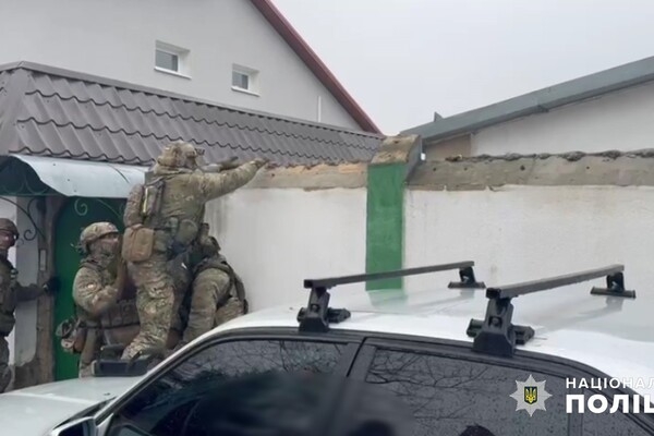 Рабство в 21 веке: в Одессе удерживали в подвале людеф и заставляли их попрошайничать