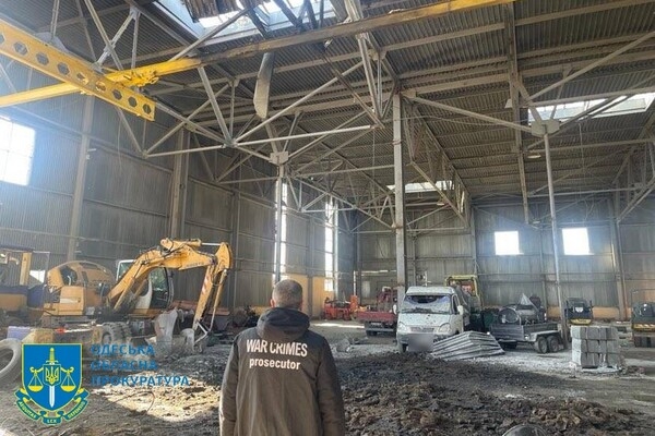 Прокуратура расследует обстрел промышленного объекта в Одесской области
