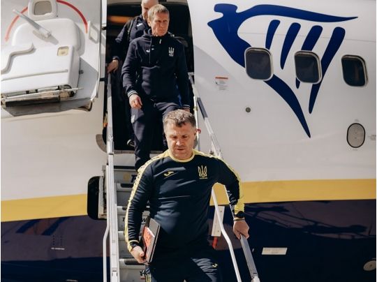 22 години у&nbsp;дорозі: Зінченко зустрів &laquo;омолоджену&raquo; збірну України в&nbsp;Іспанії (відео)