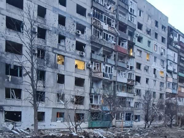 Десять житлових багатоповерхівок пошкоджено внаслідок ракетного обстрілу Мирнограда Донецької області (фото, відео)