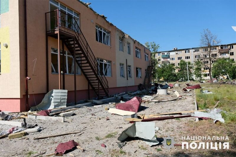 Терористи скинули авіабомби на&nbsp;дитсадок у&nbsp;Мирнограді: поранені п&rsquo;ять людей