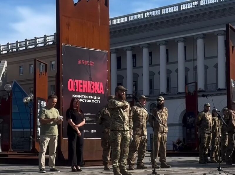 &laquo;Ваші нагадування людям не&nbsp;допоможуть&raquo;: ЦУМ Ахметова потрапив у&nbsp;скандал через таблички для військовополонених