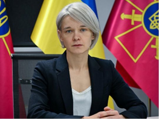 Хаос в&nbsp;управлінні: Міноборони двічі за&nbsp;декілька днів вніс зміни у&nbsp;держреєстрі&nbsp;&mdash; Безрукова знову очолила агенцію