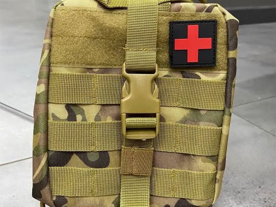 Постачали неякісниі аптечки для військових: в ДБР завершили розслідування гучної справи