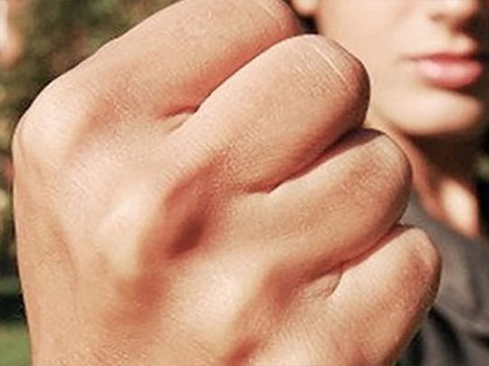 Вдарила військовозобов’язаного по голові і почала душити: у Вінниці засудили заступницю начальника ТЦК