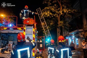 В центре Одессы горел дом на Преображенской: подробности от спасателей