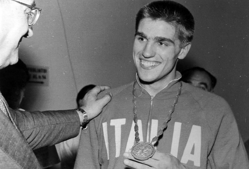 Пішов з життя олімпійський чемпіон, який переміг у фіналі боксера з Радянського Союзу (фото, відео)