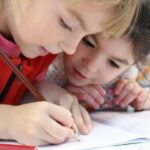 Дітям можуть заборонити ходити до дитячих садків та шкіл, а батьків каратимуть: що відбувається