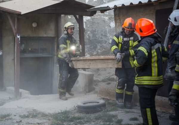 В Одессе обрушился жилой дом: в квартирах заблокировало людей