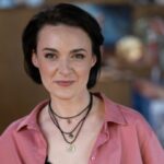 «Я намагалася влаштуватися навіть пакувальницею»: зірка серіалу «Коп з минулого» Олександра Епштейн про пережите під час великої війни