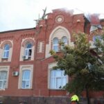 Опубліковано моторошне відео влучання дрона в харківський університет