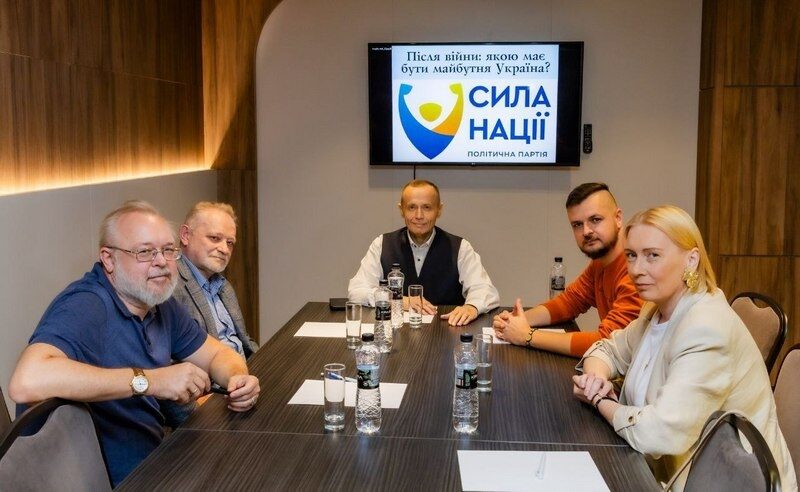 Простих українців турбує питання виживання: Пелюховський про повоєнні виклики України