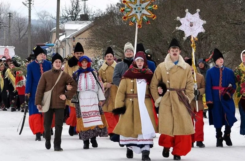 Голодна кутя, освячення води, обряди купання і&nbsp;щедрування: яких українських традицій і&nbsp;заборон заведено дотримуватися на&nbsp;Водохреще