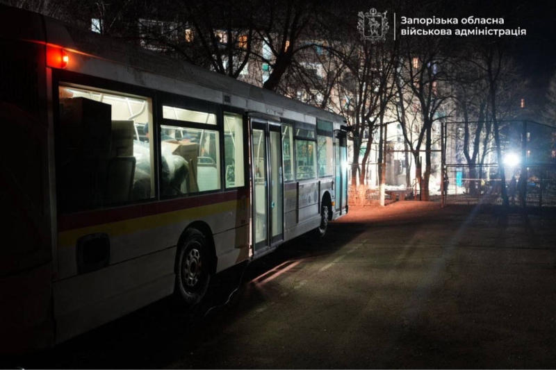 Вночі росіяни відзначили річницю вторгнення в&nbsp;Україну масованим ударом по&nbsp;Запоріжжю (фото, відео)