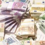 Це шизофренія: ЄС одночасно підтримує Україну і фінансує росію — Портников